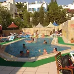 Апарт-отель Lemon Tree 3*