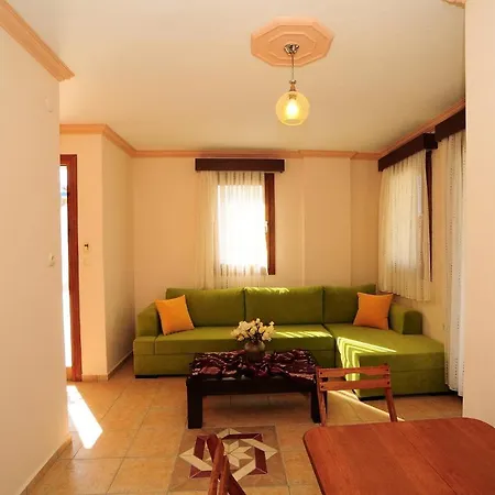 מלון דירות Lemon Tree 3*