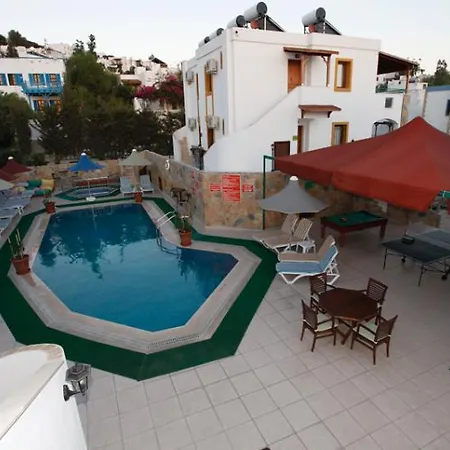 מלון דירות Lemon Tree 3*